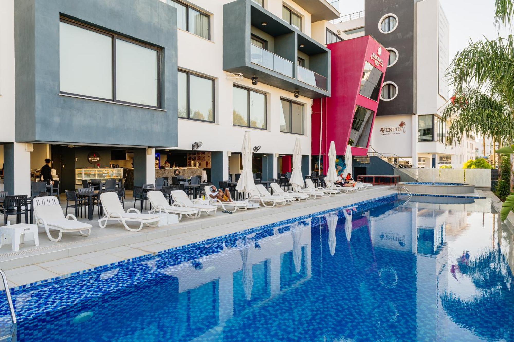 Royal Palace Hotel Nicosia Exterior photo