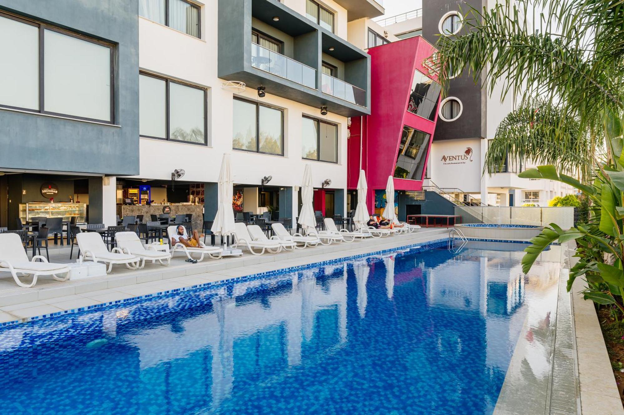 Royal Palace Hotel Nicosia Exterior photo